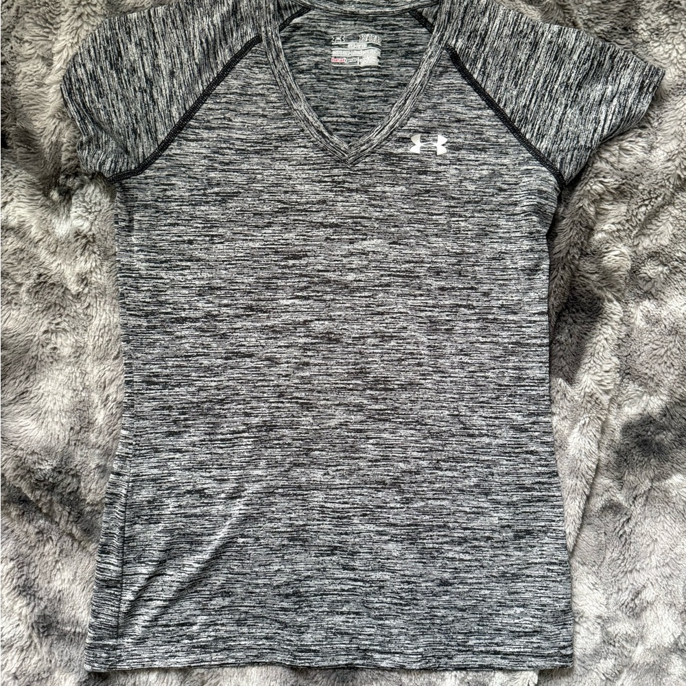 Under Armour Heathered Black V-Neck Tee